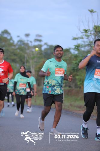Race photo from Arutmin Borneo Run 2024