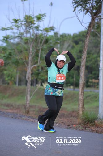 Race photo from Arutmin Borneo Run 2024