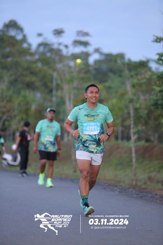 Race photo from Arutmin Borneo Run 2024