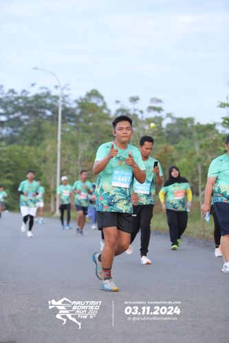 Race photo from Arutmin Borneo Run 2024