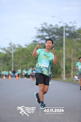 Race photo from Arutmin Borneo Run 2024