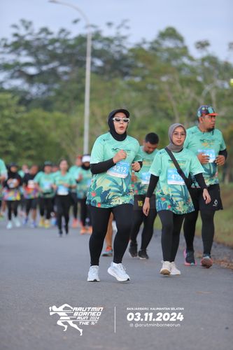 Race photo from Arutmin Borneo Run 2024
