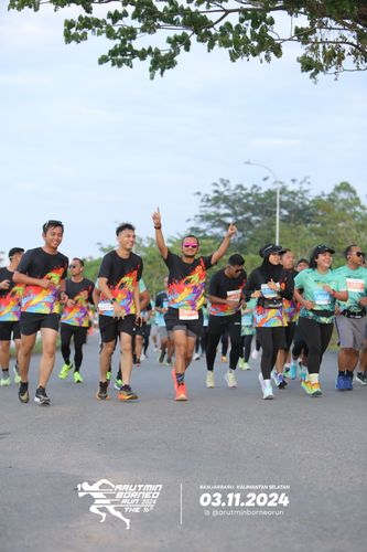 Race photo from Arutmin Borneo Run 2024
