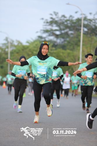 Race photo from Arutmin Borneo Run 2024