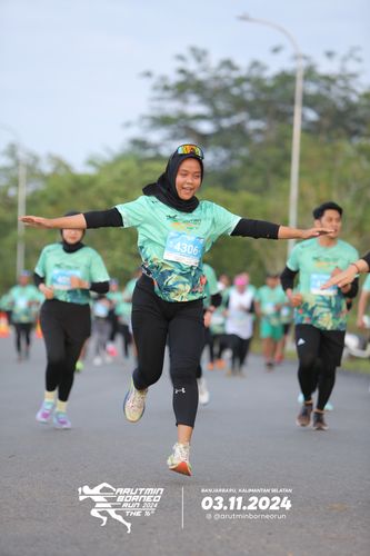 Race photo from Arutmin Borneo Run 2024
