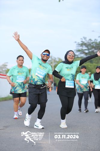 Race photo from Arutmin Borneo Run 2024