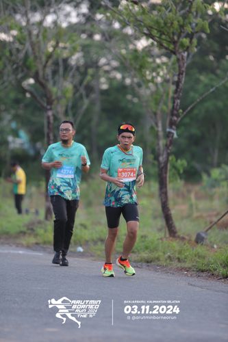 Race photo from Arutmin Borneo Run 2024