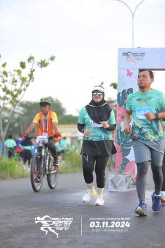 Race photo from Arutmin Borneo Run 2024
