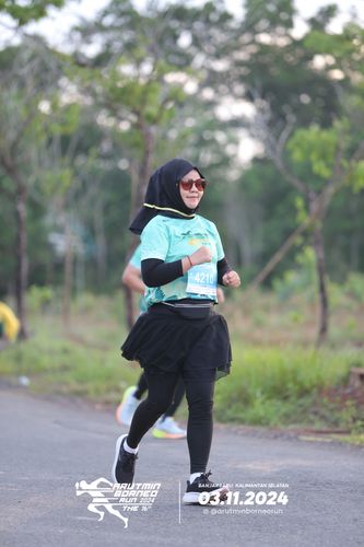 Race photo from Arutmin Borneo Run 2024