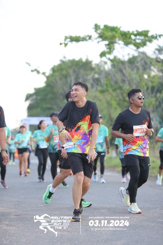 Race photo from Arutmin Borneo Run 2024