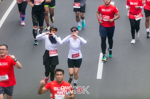 Race photo from ONE RUN 10K 2025