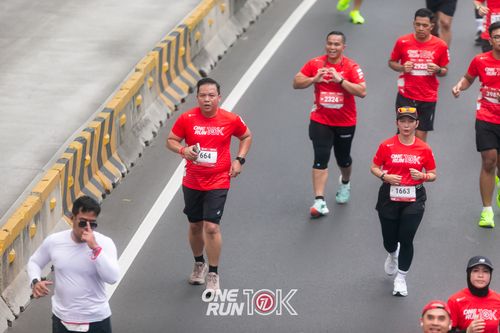 Race photo from ONE RUN 10K 2025