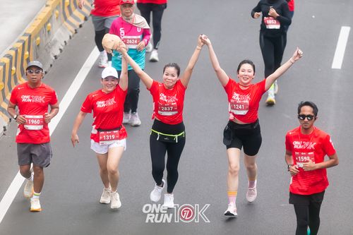 Race photo from ONE RUN 10K 2025