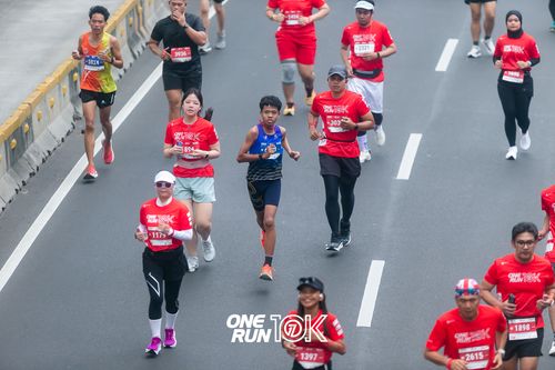Race photo from ONE RUN 10K 2025
