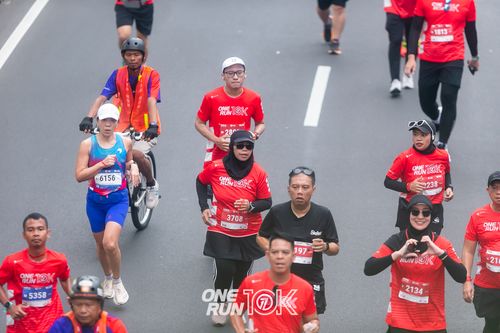 Race photo from ONE RUN 10K 2025