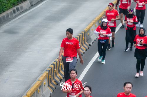 Race photo from ONE RUN 10K 2025