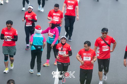 Race photo from ONE RUN 10K 2025