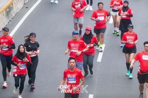 Race photo from ONE RUN 10K 2025