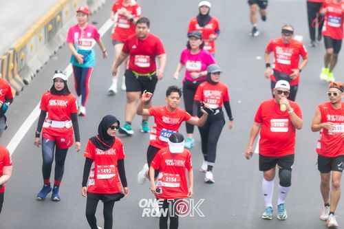 Race photo from ONE RUN 10K 2025