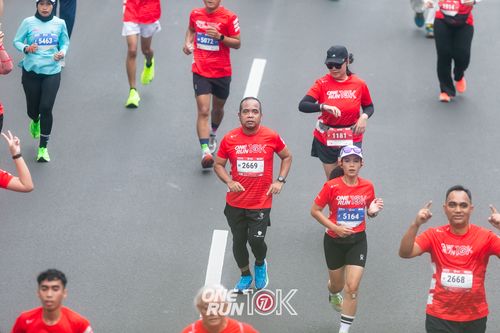 Race photo from ONE RUN 10K 2025