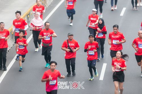 Race photo from ONE RUN 10K 2025