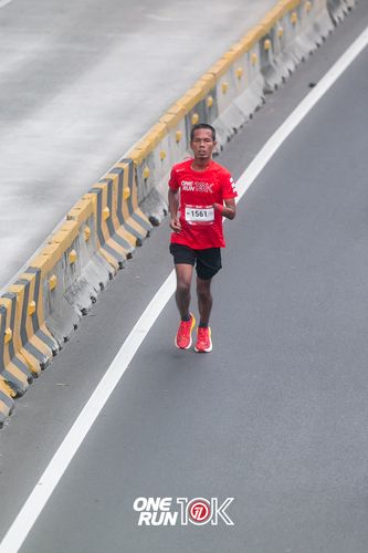 Race photo from ONE RUN 10K 2025