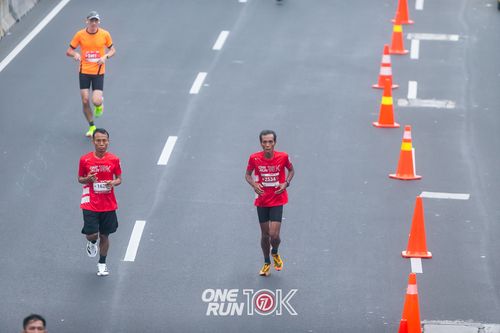 Race photo from ONE RUN 10K 2025