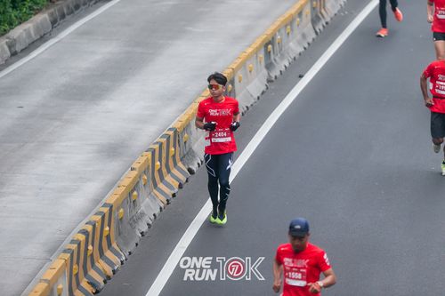 Race photo from ONE RUN 10K 2025