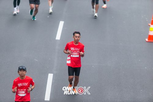 Race photo from ONE RUN 10K 2025
