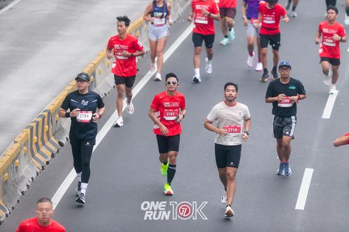 Race photo from ONE RUN 10K 2025
