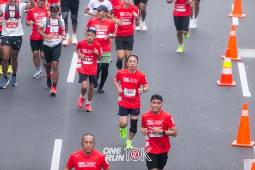 Race photo from ONE RUN 10K 2025