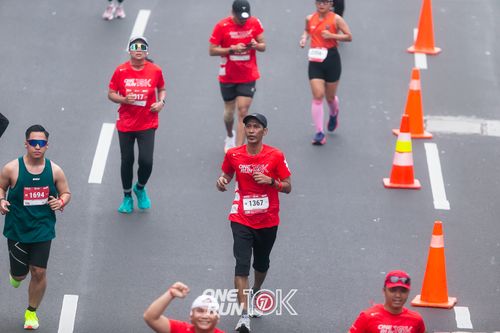 Race photo from ONE RUN 10K 2025