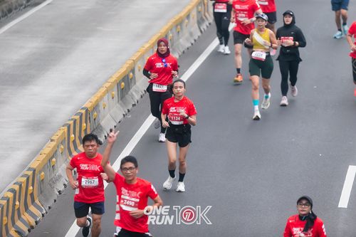 Race photo from ONE RUN 10K 2025
