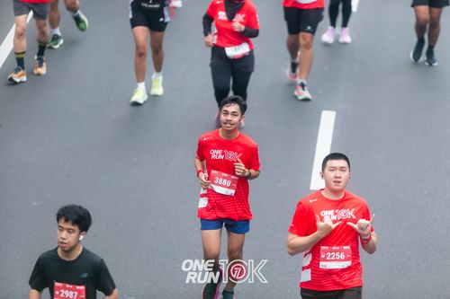 Race photo from ONE RUN 10K 2025