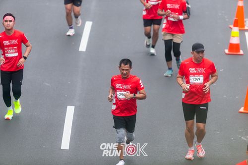 Race photo from ONE RUN 10K 2025