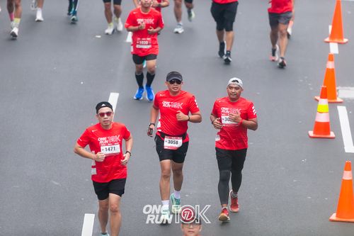 Race photo from ONE RUN 10K 2025