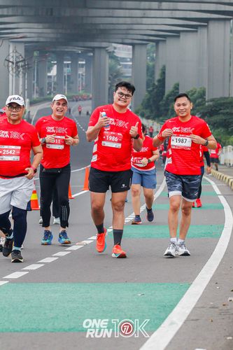 Race photo from ONE RUN 10K 2025