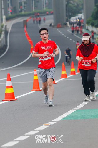 Race photo from ONE RUN 10K 2025