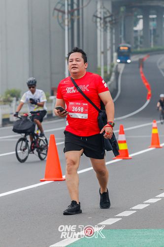 Race photo from ONE RUN 10K 2025