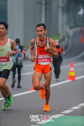 Race photo from ONE RUN 10K 2025