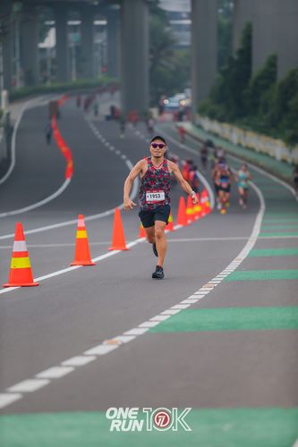 Race photo from ONE RUN 10K 2025
