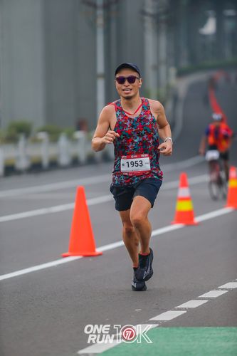 Race photo from ONE RUN 10K 2025