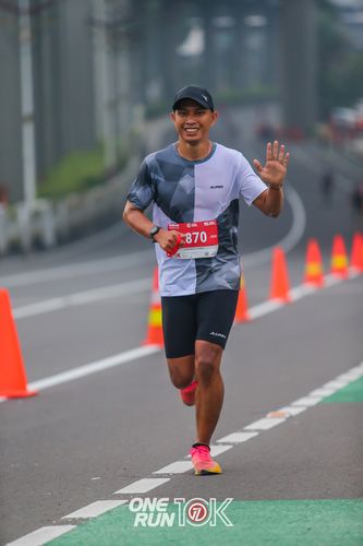 Race photo from ONE RUN 10K 2025