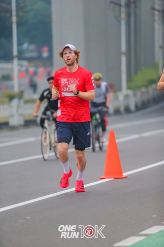 Race photo from ONE RUN 10K 2025