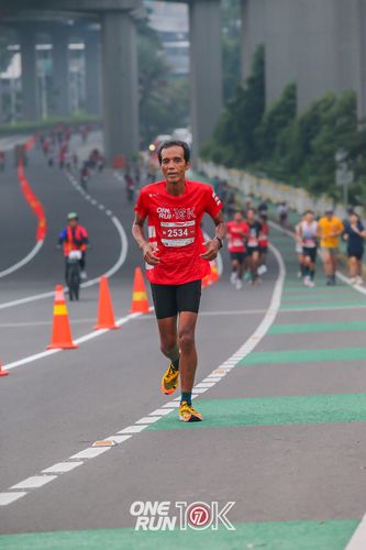 Race photo from ONE RUN 10K 2025