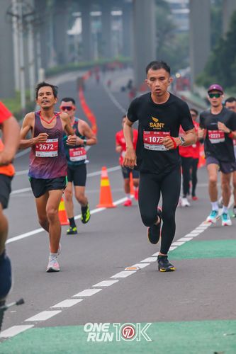 Race photo from ONE RUN 10K 2025
