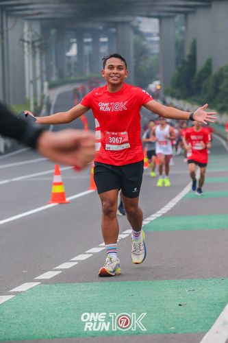 Race photo from ONE RUN 10K 2025