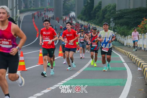 Race photo from ONE RUN 10K 2025