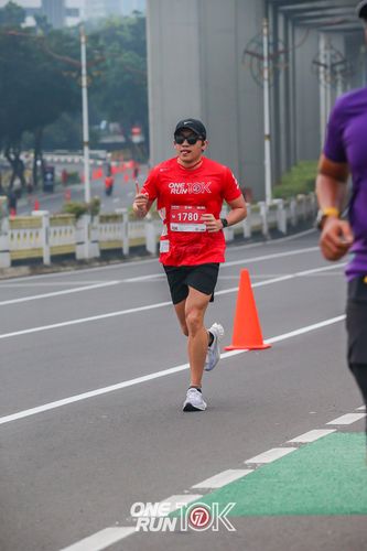 Race photo from ONE RUN 10K 2025