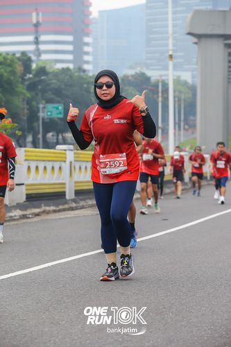 Race photo from ONE RUN 10 K